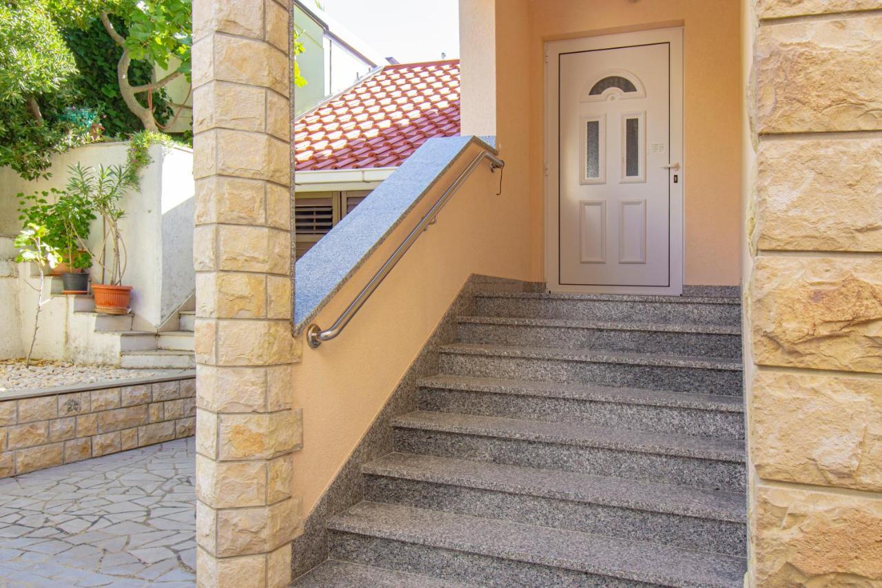 Galapagus Privat Beach & Boat Dock Appartement Metajna Buitenkant foto